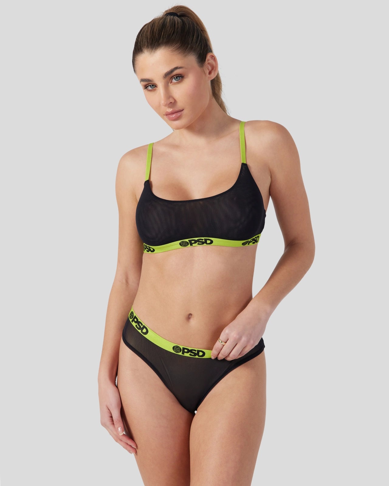 Mesh - Solid Black - Image 2